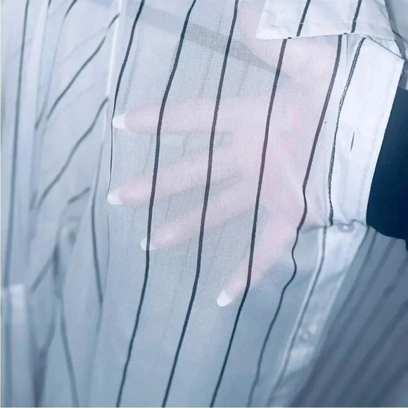 WOMENS LIVE FOR TRUTH LONG SHEER PINSTRIPE BUTTON UP SHIRT SIZE
LARGE - Picture 10 of 11